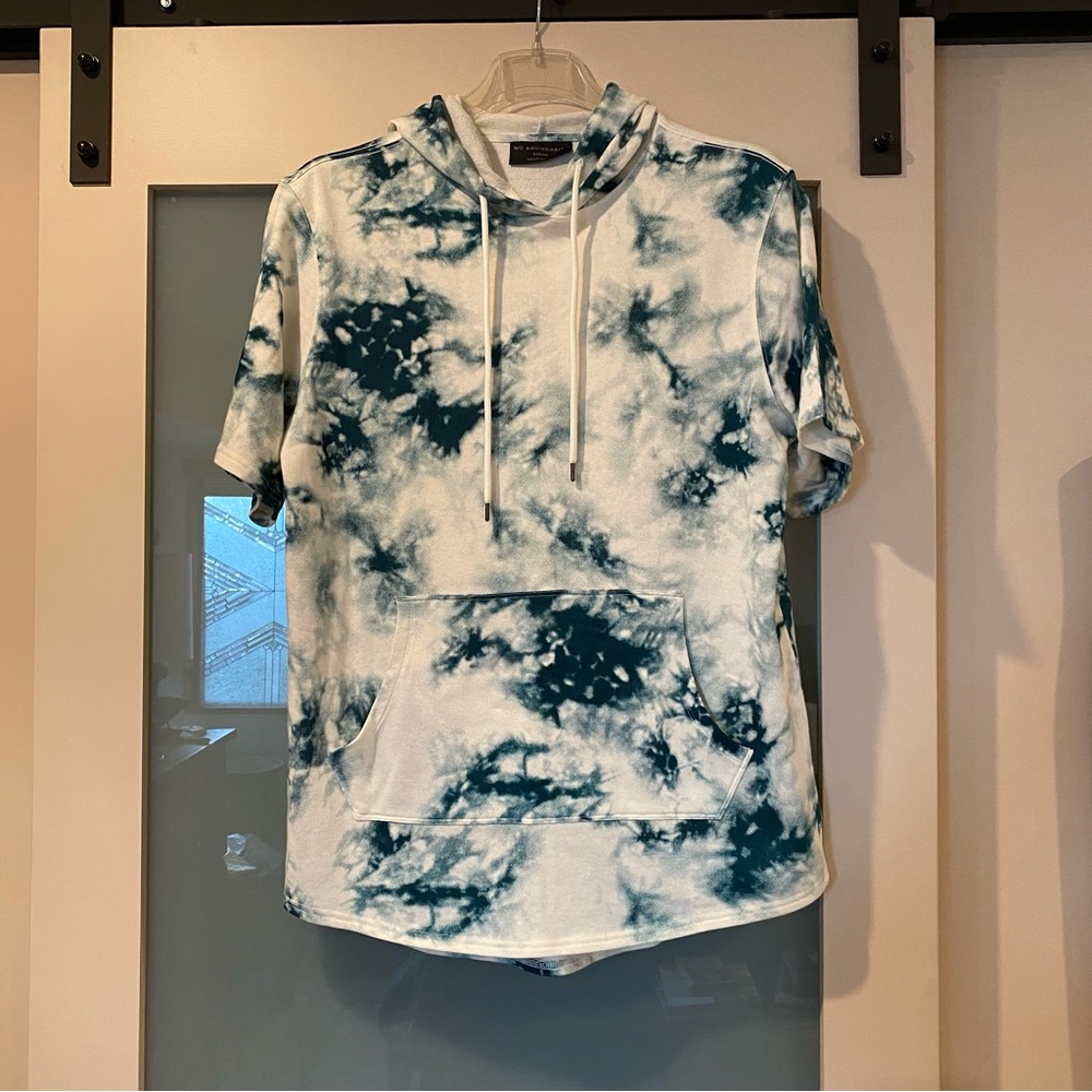 Tie-Dye Terrycloth Hooded Short Sleeve beach coverup. Size M
